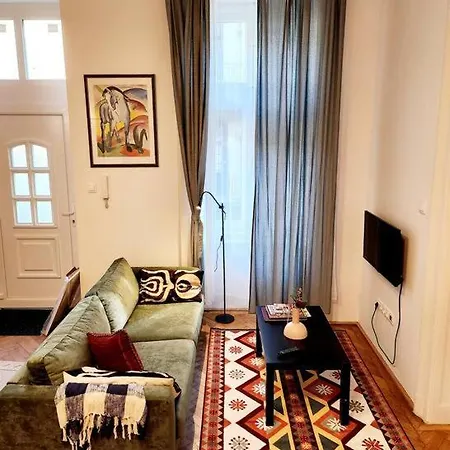 Travelers Award Winning Place In The Heart Of Kamilla * ブダペスト